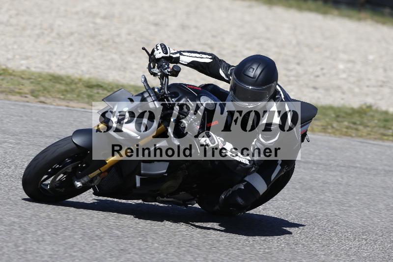 /07 09.04.2026 Cornu Master School ADR/Gruppe blau/4